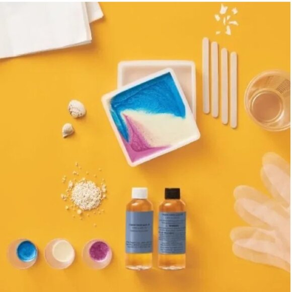 2 Count Shell Resin Coasters Craft Kit - Picture 3 of 5